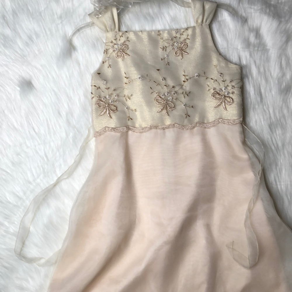 Child’s dress